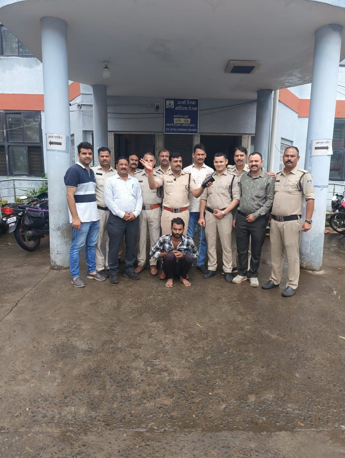 Police revealed the daylight robbery in capital Bhopal, friend turned out to be the robber, 4 accused arrested