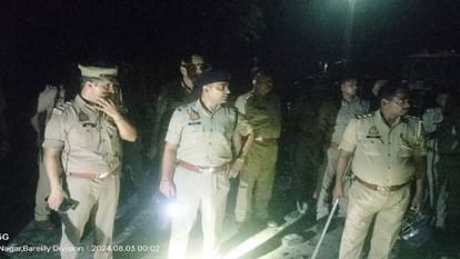 angry mob set fire to the house of youth from another community who had taken the girl away in bareilly