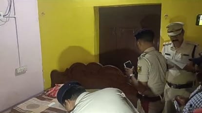 Purnea: Tanishq Jewellery showroom robbery case, police and STF raided lodge and took away many documents