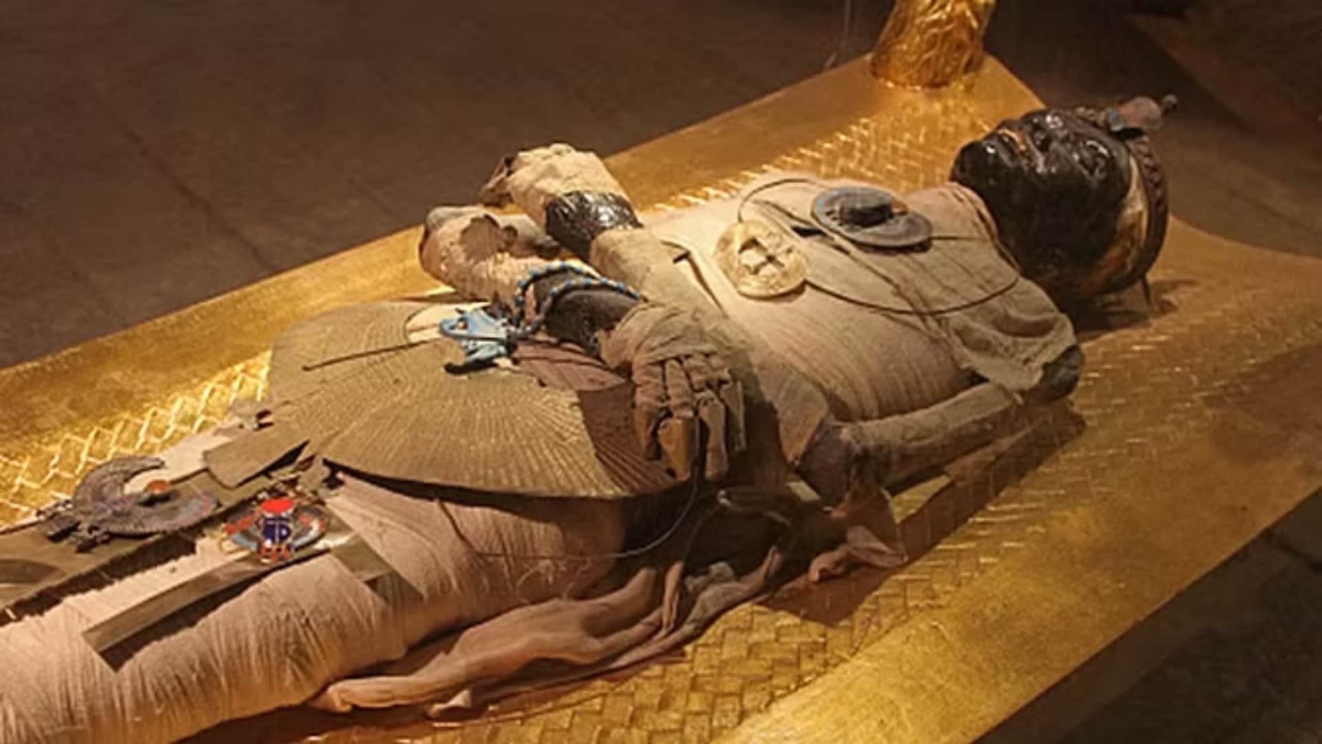 Egypt Mummy: screaming woman mummy 3500 year old egyptian mystery solved