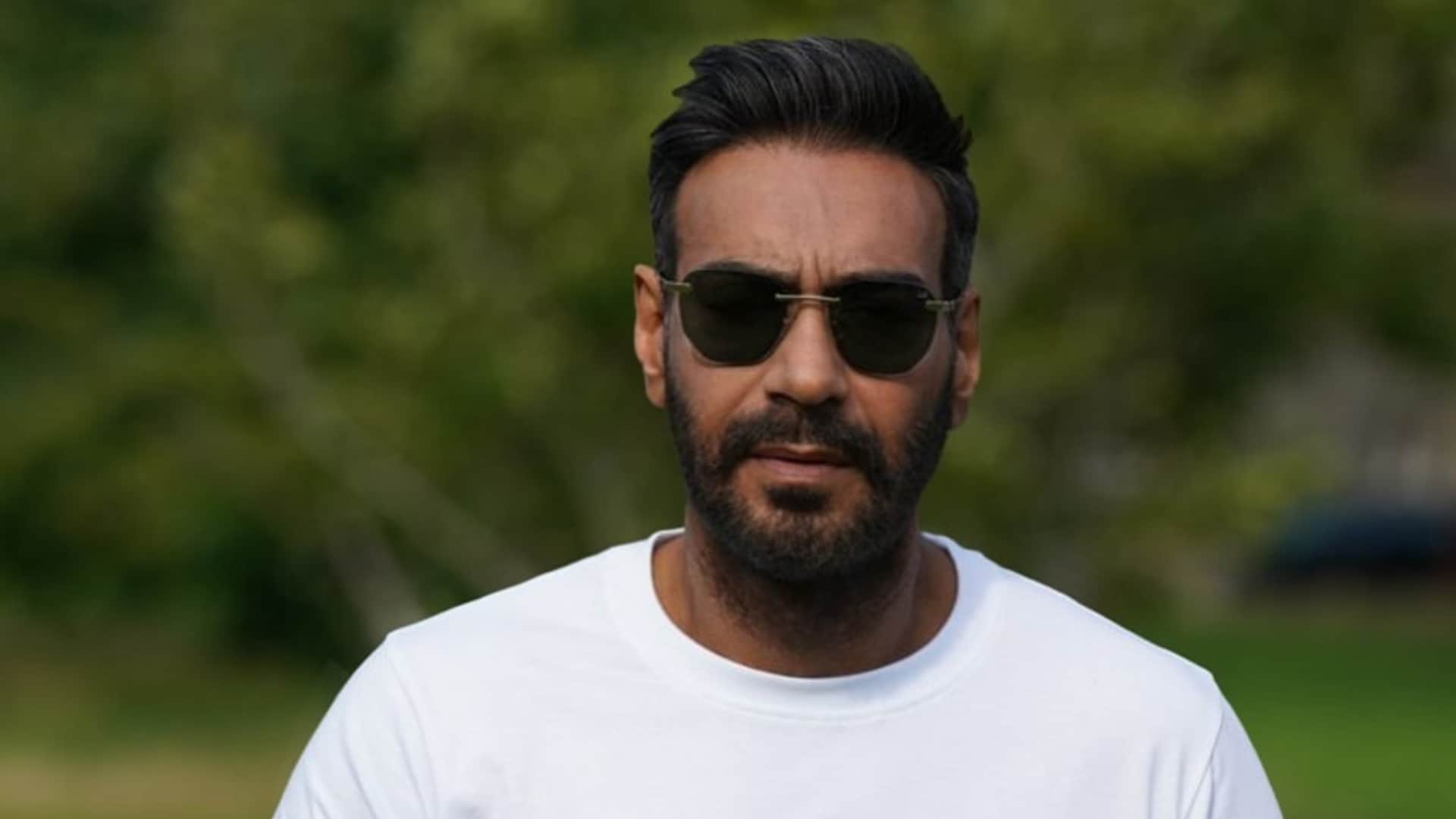 Auron mein kahan dum tha box office collection day 3 ajay devgan tabu movie total earning