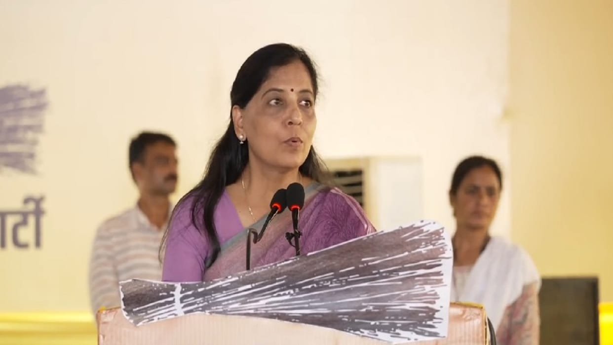 AAP rally in Kurukshetra, Sunita Kejriwal said- People of Haryana are looking towards Aam Aadmi Party