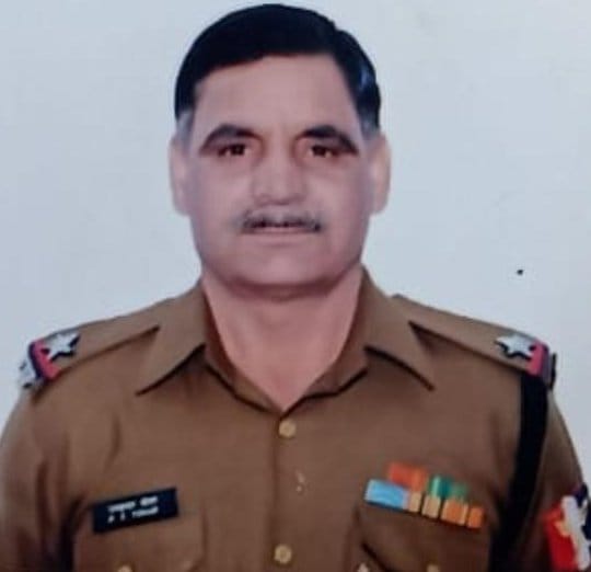Baghpat: BSF ASI of Kishanpur Baral died after being shot by five bullets in Jammu.