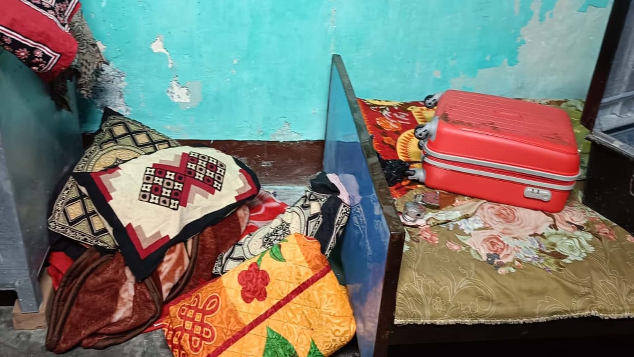 Fatehpur: 80 lakhs stolen from retired CRPF inspector's house