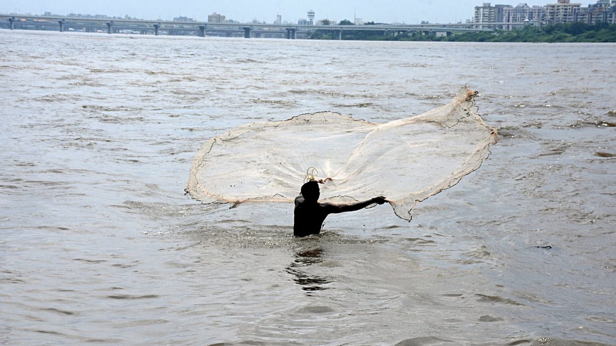 Nagaon fish traders stop supplies to Upper Assam over 'Miya' issue
