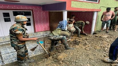 Cloudburst in Ganderbal debris entered houses many vehicles stranded crops damaged