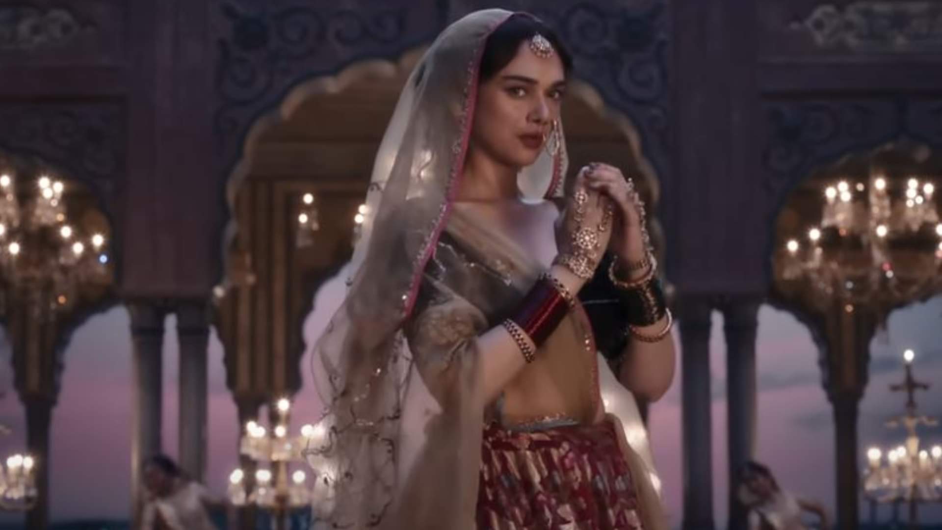 Heeramandi Aditi Rao Hydari recalls performing first mujra saiyaan hatto jaao say brain was not taking anymore