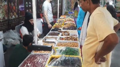 International Fair: There was huge purchase of furniture and decoration items in the International Fair