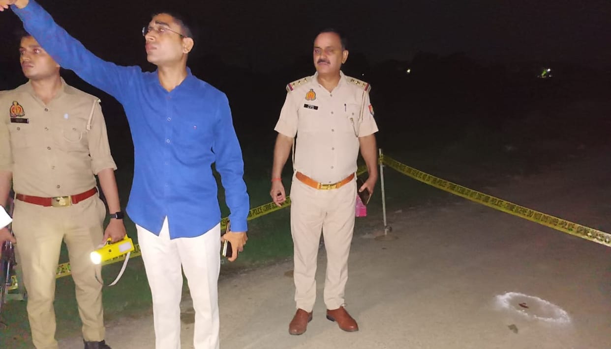Etawah Police team fired upon after stopping bike, one miscreant injured in encounter and other caught
