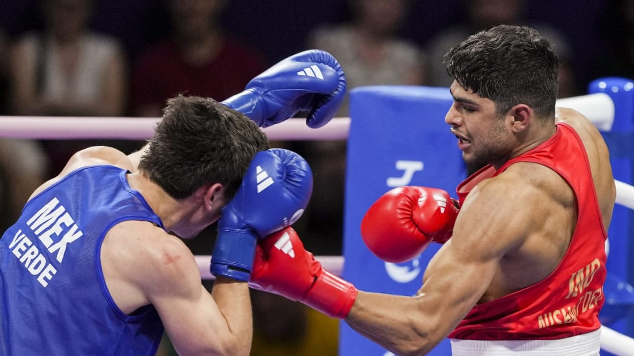 Nishant Dev missed out on creating history, suffered a setback in the quarter-finals defeated by Mexican boxer