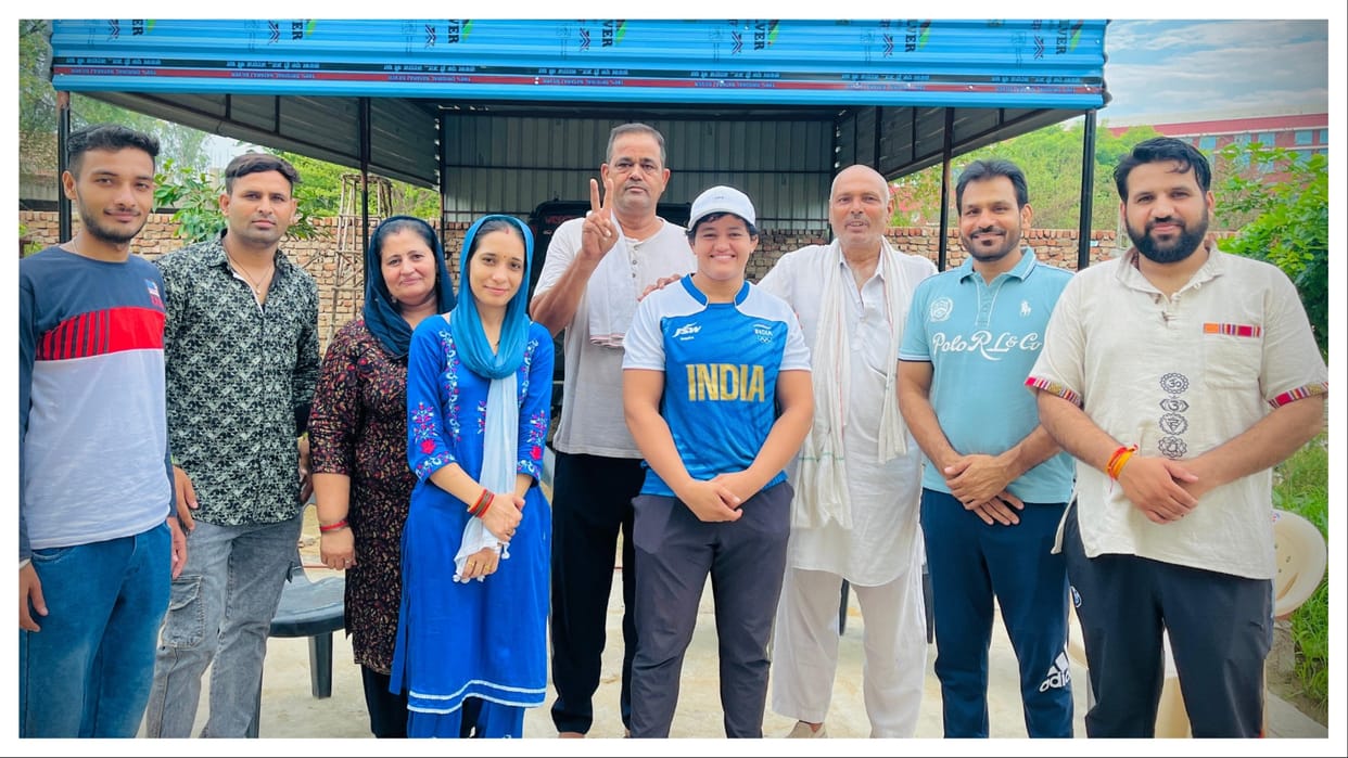 Olympics: Wrestler Ritika leaves for Paris, gave promise to Mother