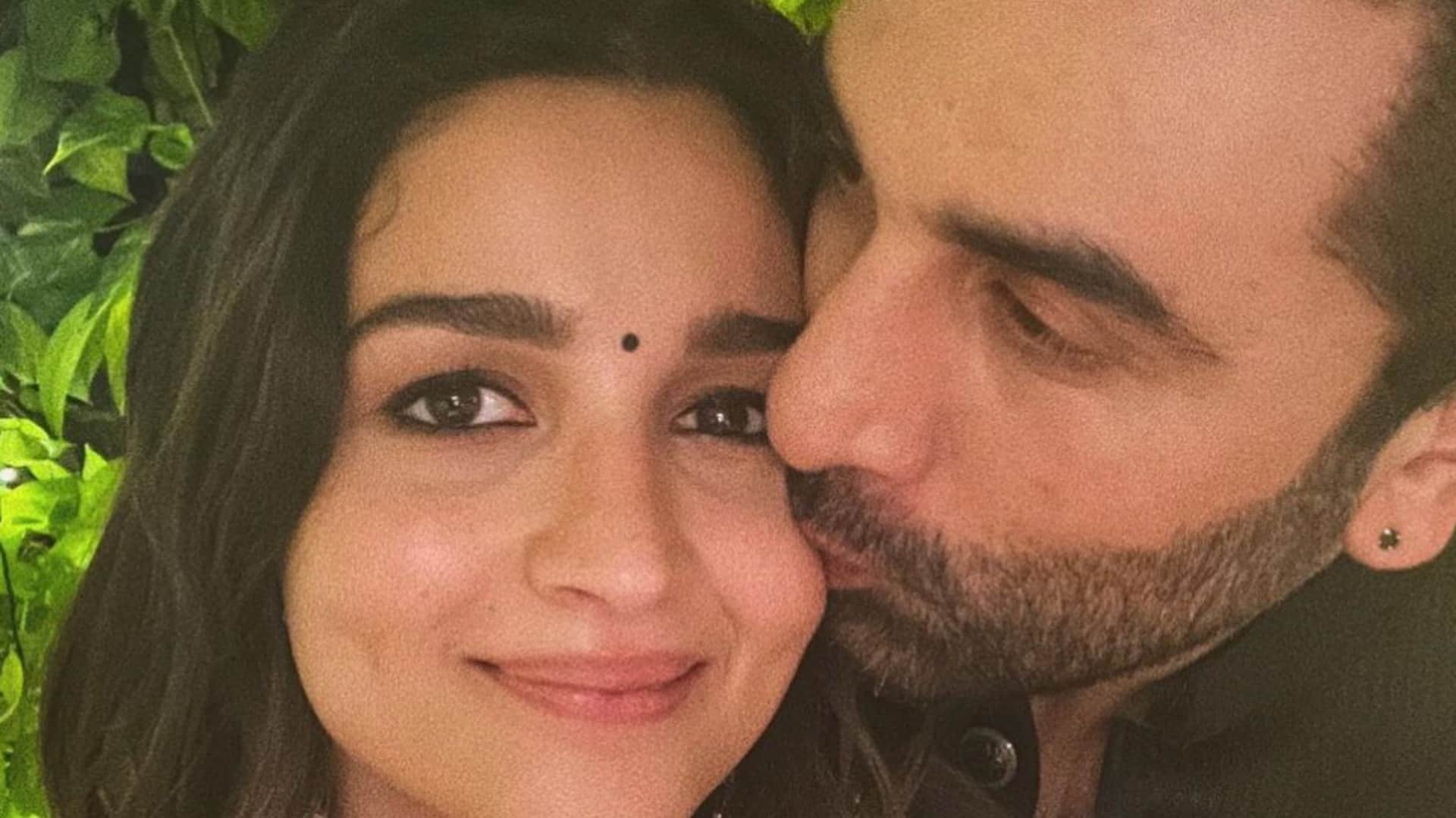 Ranbir Kapoor talks about mental health says There is no shame in crying about it and no shame in taking help