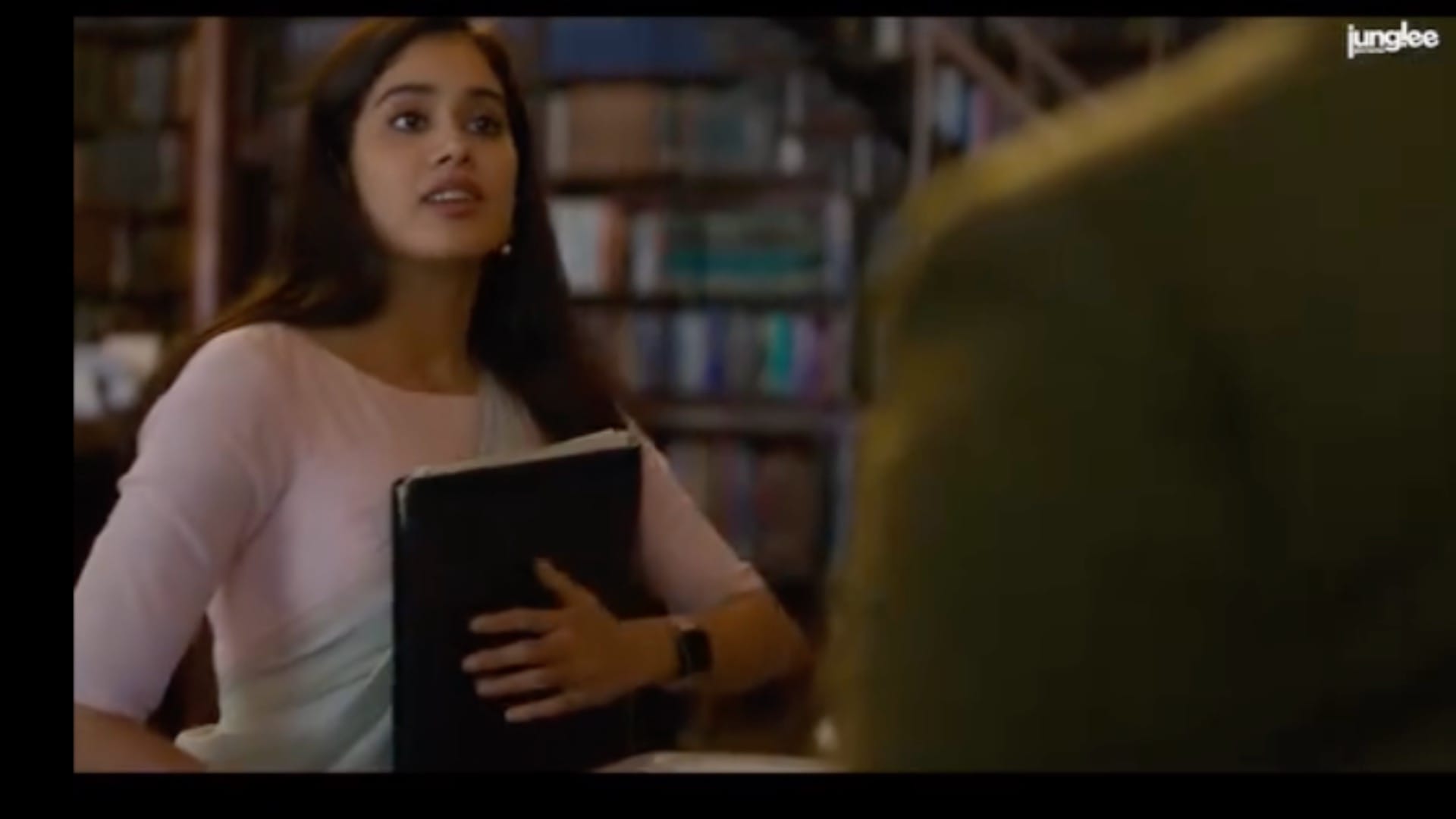 Ulajh box office collection day 3 click here to know about Janhvi Kapoor Gulshan Devaiah total earnings