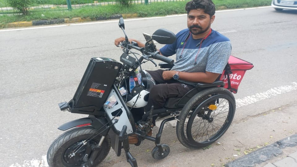 Panchkula food delivery boy Tek chand he is on wheelchair doing food delivery Inspirational story