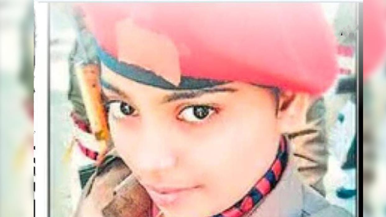 Bihar News : Bihar police investigation after newly married female police constable fell from train death on r