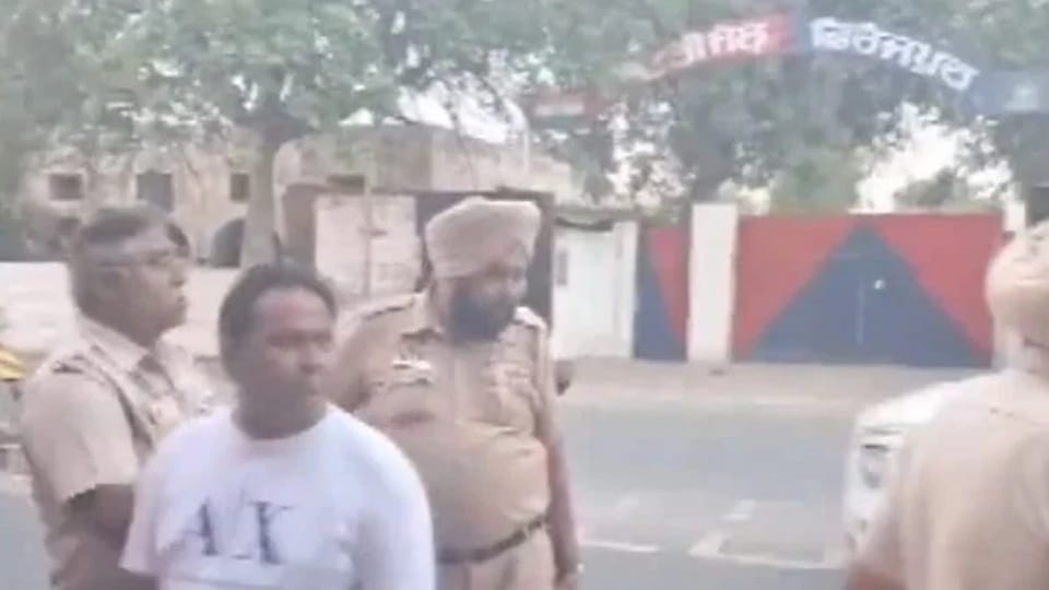 16 mobiles two batteries chargers 71 tobacco packets and 120 intoxicating capsules found in Firozpur jail