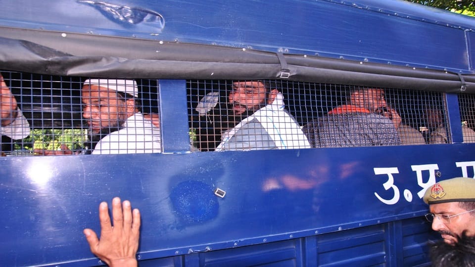 Triple murder case : 1258 dates and testimony of 39 people, hearing was being held daily for one year