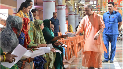 CM Yogi heard more than 400 complaints during Janta Darshan at Gorakhnath temple