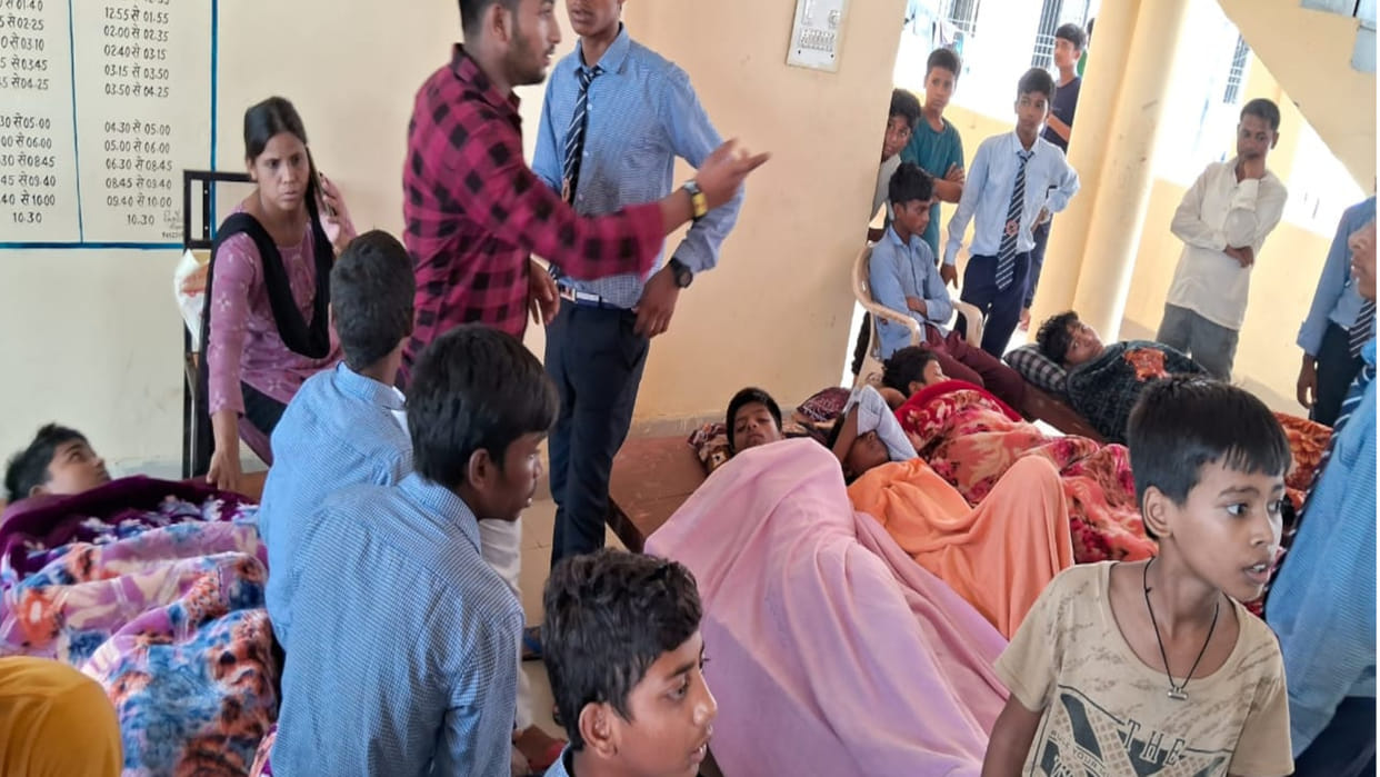 In a school in Deoria, children were fed chickpeas cooked during the day at night, they fell ill in morning