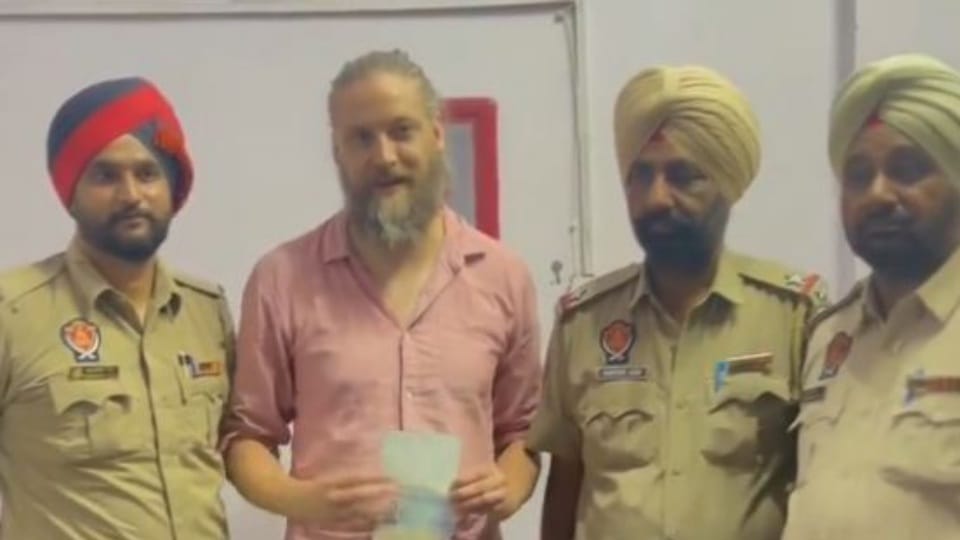 Netherlands tourist lost his passport mobile and cash in Amritsar police found he expressed happiness