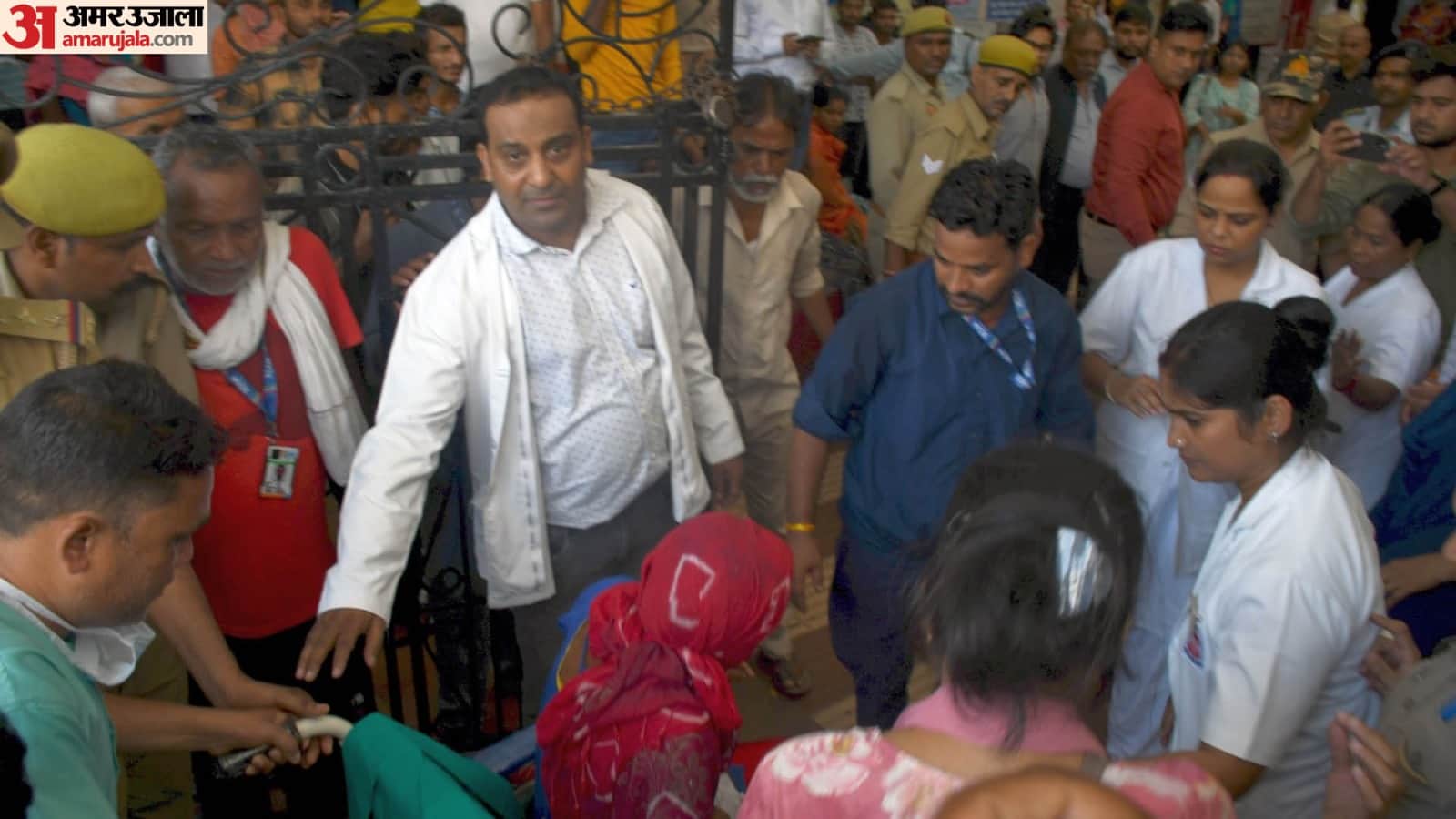 Ayodhya Rape Case Rape victim teenager admitted to Ayodhya District Women Hospital