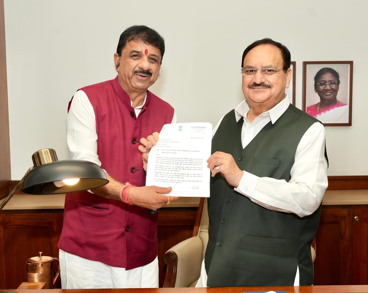Apex Trauma Center and Oncology Center of 300 beds will be built in AIIMS, Bhopal MP met JP Nadda