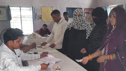 Kundarki Assembly: SP lost in an area with 65 percent Muslim population, due to war between Sheikh and Turks