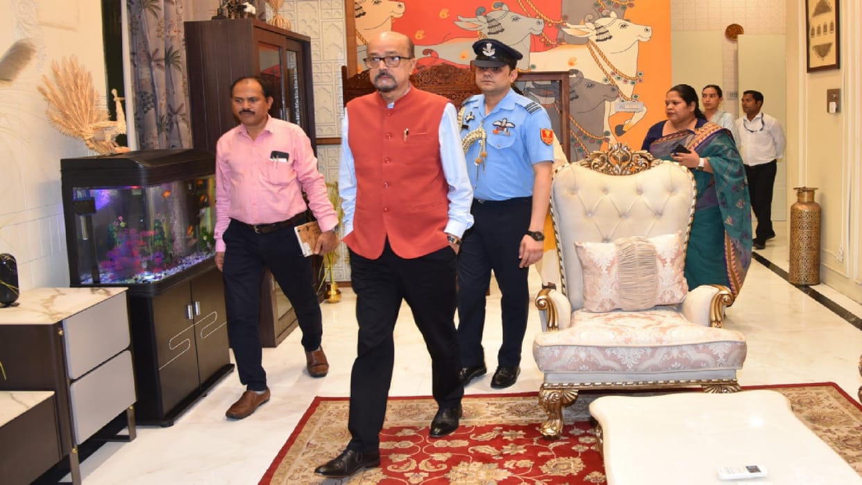 Raipur News: Governor Ramen Deka inspected the Raj Bhavan, gave necessary instructions