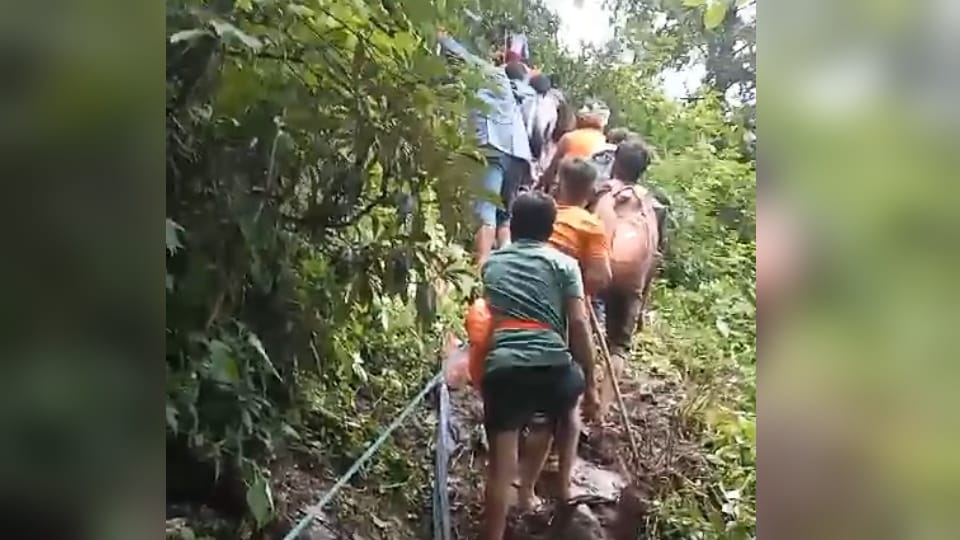 Kedarnath Disaster Surendra and Satpal saved lives of more than 800 passengers by rescued them