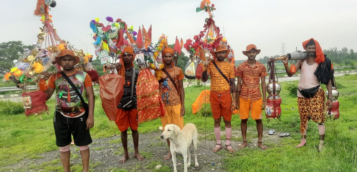 Dog is walking with the devotees, has travelled 120 kilometres on foot so far