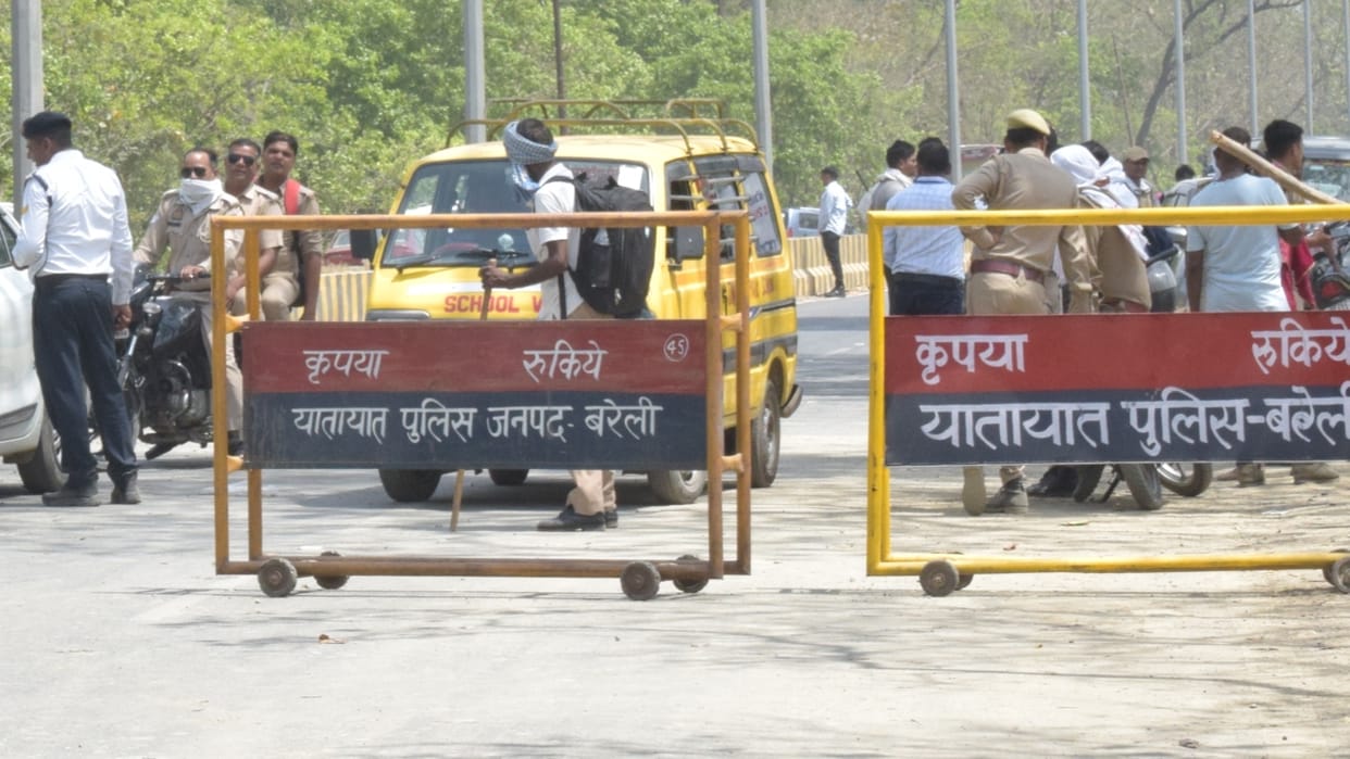 Action will be taken against 109 unfit and unauthorized school vehicles in Bareilly