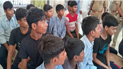 In a school in Deoria, children were fed chickpeas cooked during the day at night, they fell ill in morning