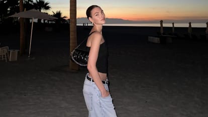 Leonardo DiCaprio was swimming with girlfriend Vittoria Ceretti in sardania but got stung by a jellyfish