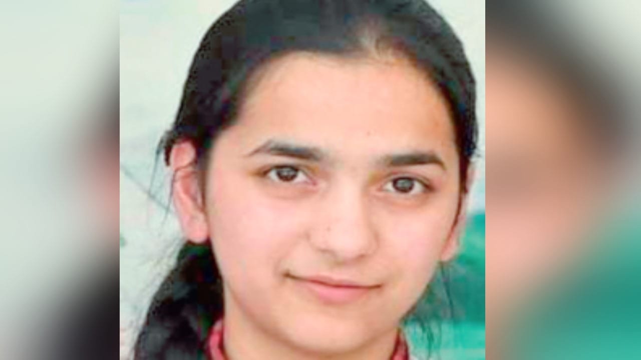 Amar Ujala Medhavi chhatra Samman: Stay away from social media, use YouTube as a weapon and achieve success t