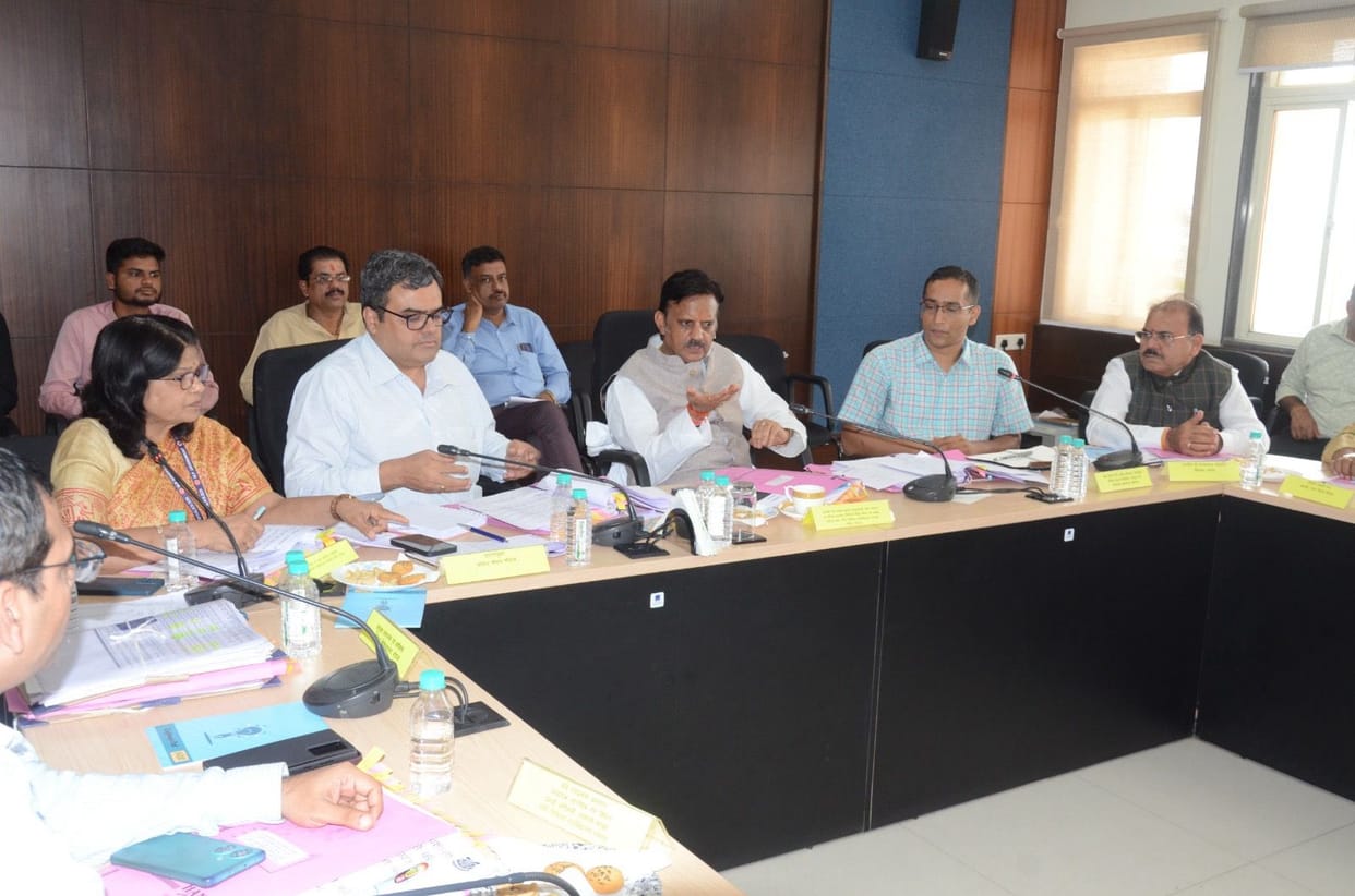 Deputy CM got angry over the delay in shifting of Hamidia's Cath Lab, machines will be installed for cancer pa