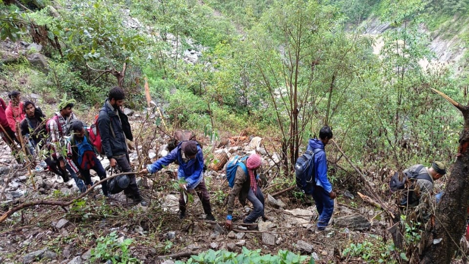 Kedarnath Disaster Rescue 305 people evacuated from Gaurikund today three bridges swept away