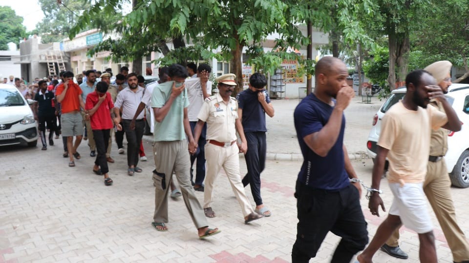 Gang that cheated people by creating fake call centers exposed