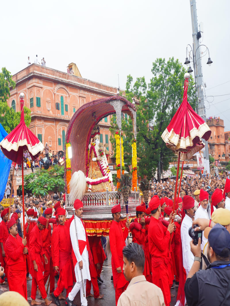 तीज माता की सवारी