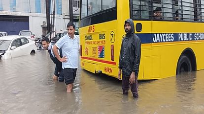 Waterlogging on roads due to continuous rain in Rudrapur