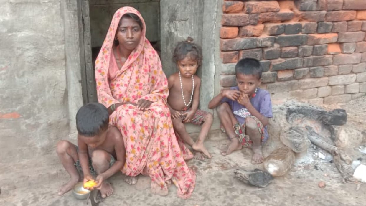 Four members in family not visible during day and deprived benefits of government schemes