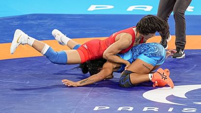 Video: After reaching final of Paris Olympics Vinesh Phogat spoke to her mother said I have to bring gold gold