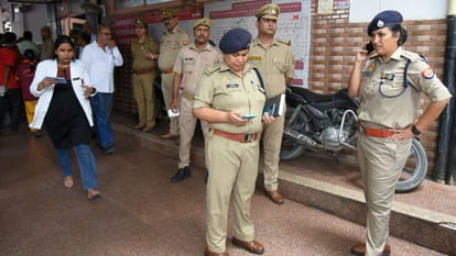 Lucknow self-immolation case Woman dies who set herself on fire by pouring petrol lawyer under pressure