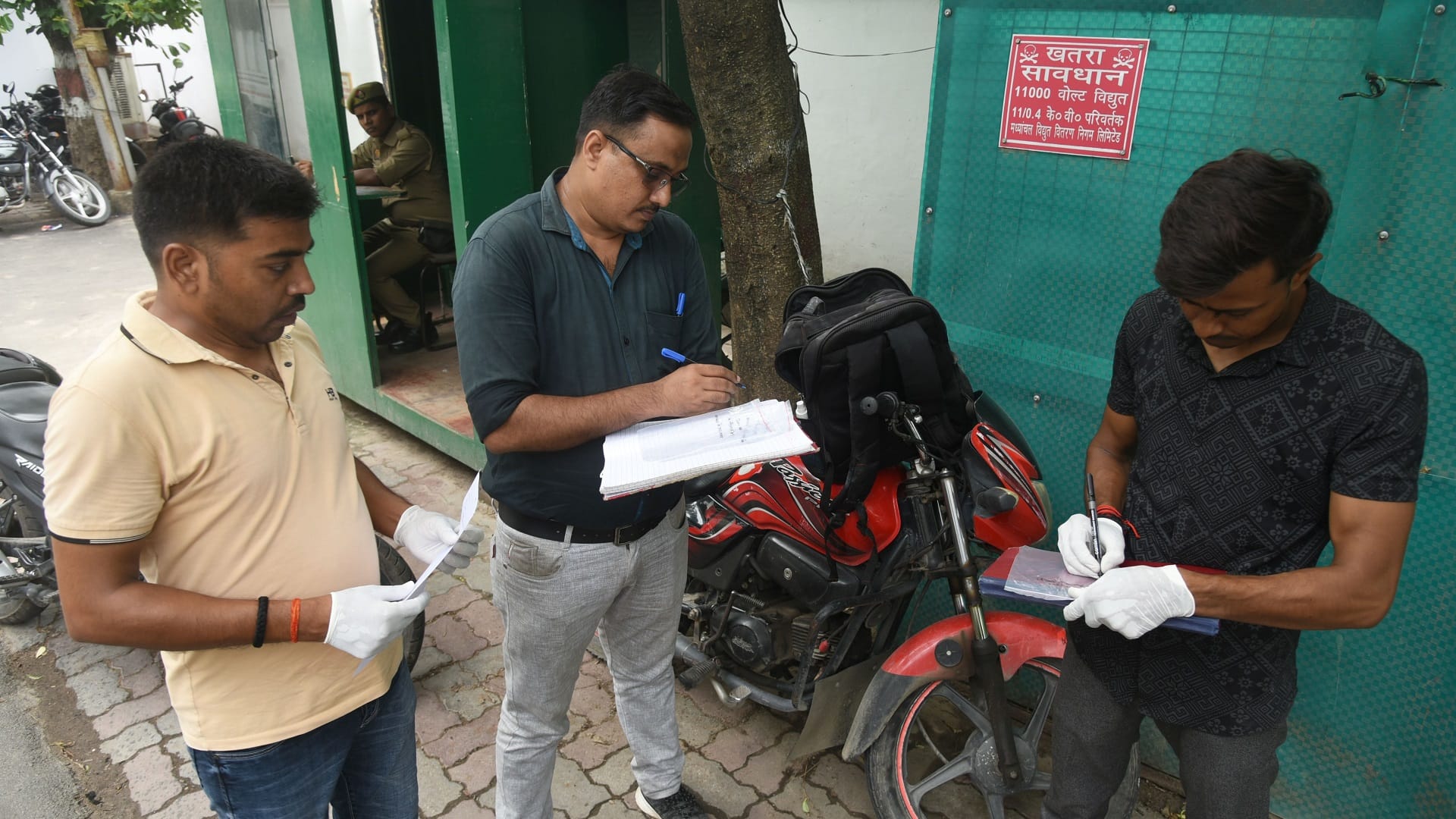 Lucknow self-immolation case Woman dies who set herself on fire by pouring petrol lawyer under pressure