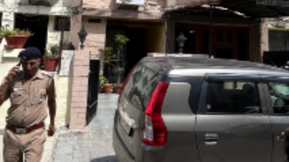 Father Son Suicide in Chandigarh