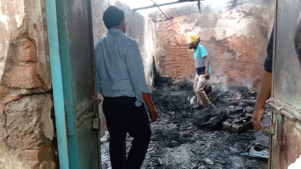 Fire broke out due to short circuit in guard room of HP Gas warehouse in Raigarh