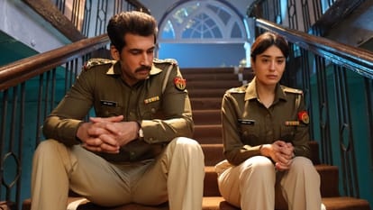 Zee5 Web series Gyaarah Gyaarah Review by Pankaj Shukla Dharma Sikhya Raghav Juyal Dhairya Kritika Kamra
