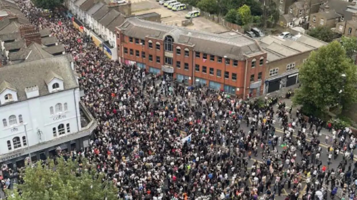 Anti-Racism Protests Erupt In UK Amid Unrest After Far-Right Demonstrations