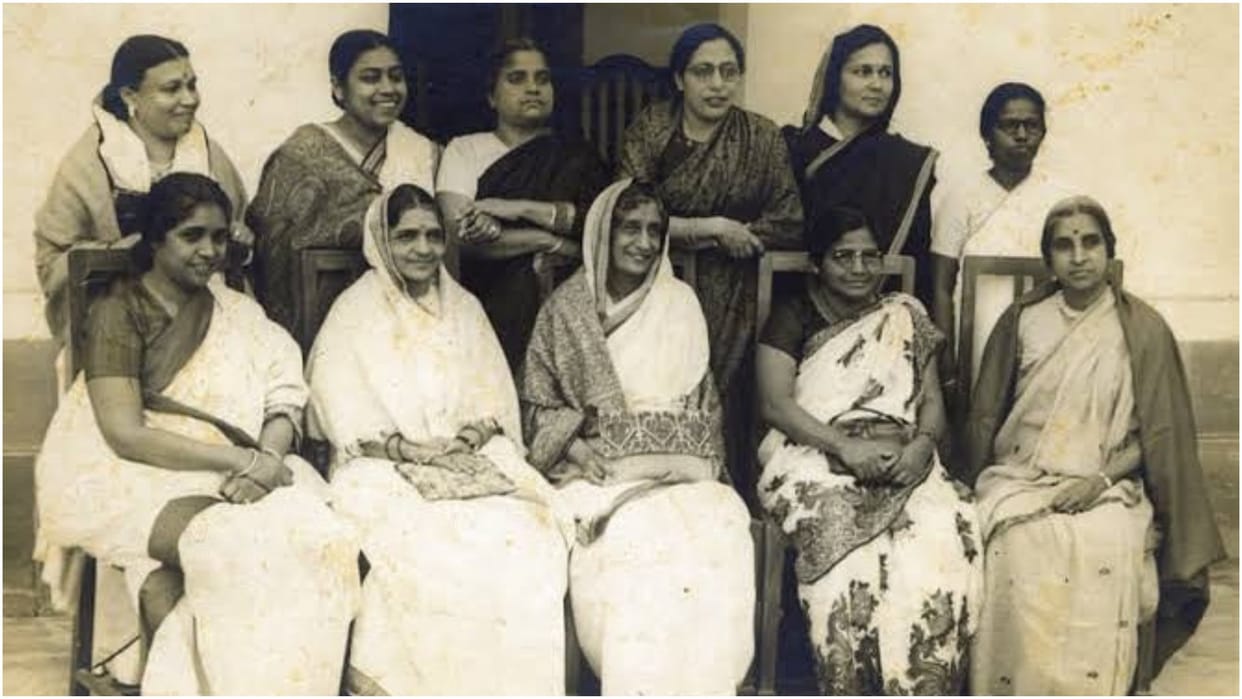 15 August: Three women of Mankua left their household chores and joined the movement