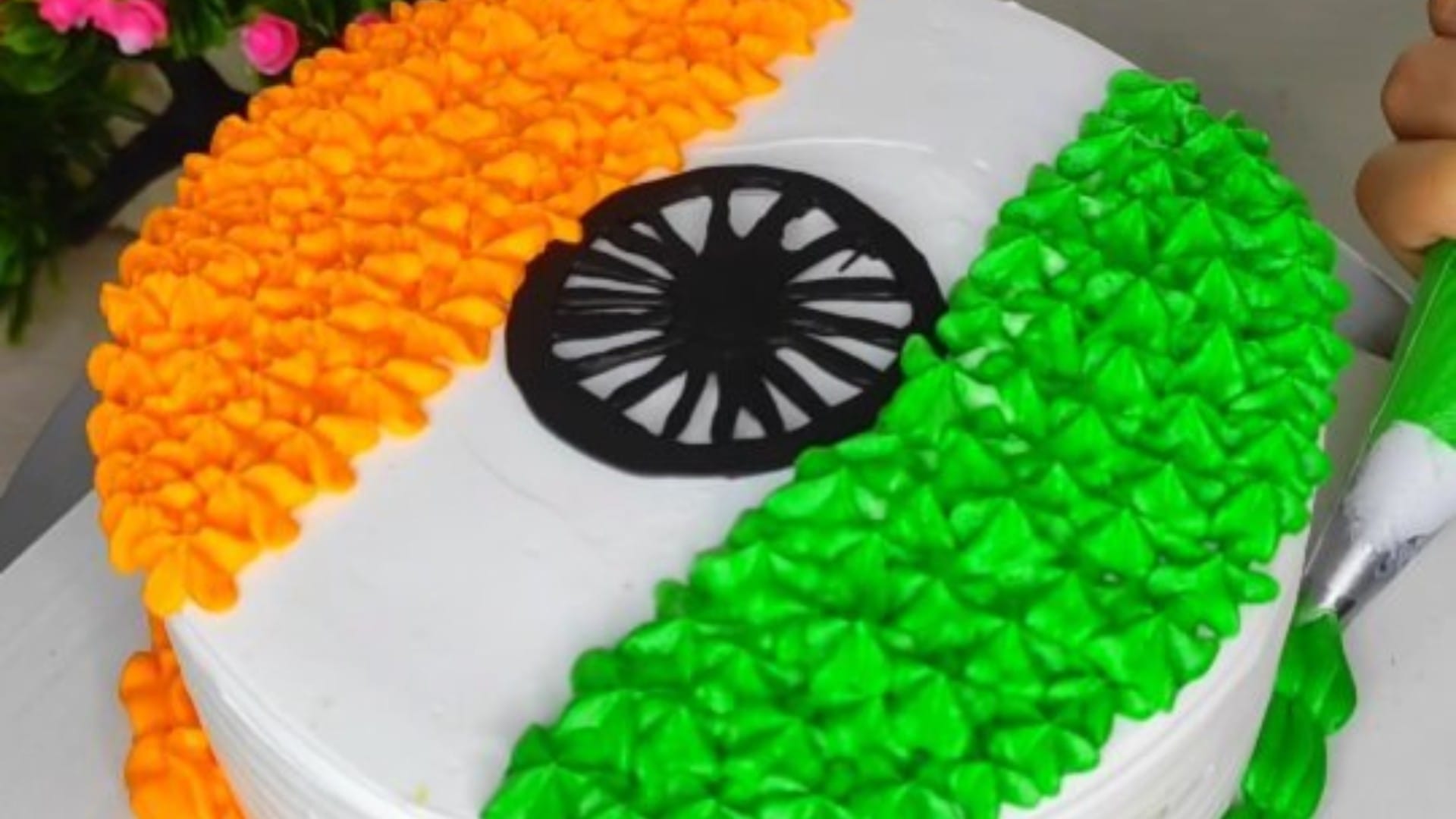 Independence Day Special Recipe Sweet recipe tiranga barfi to tricolor laddoo recipe