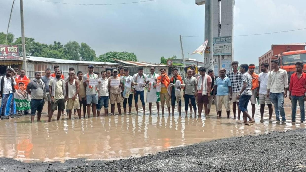 People's anger erupted over dilapidated road and waterlogging in Saharsa
